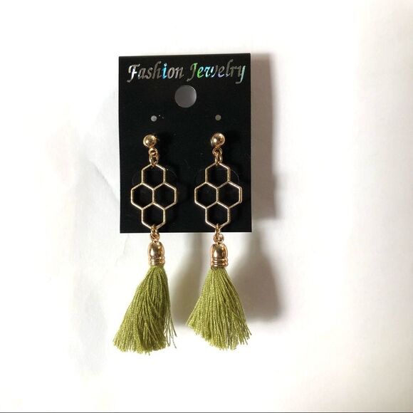 Fashion Jewelry Boho Tasseled Earrings (A)99 - Picture 1 of 3